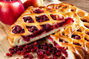 <noindex>Пирог с Яблоками и брусникой - Пироги на заказ 